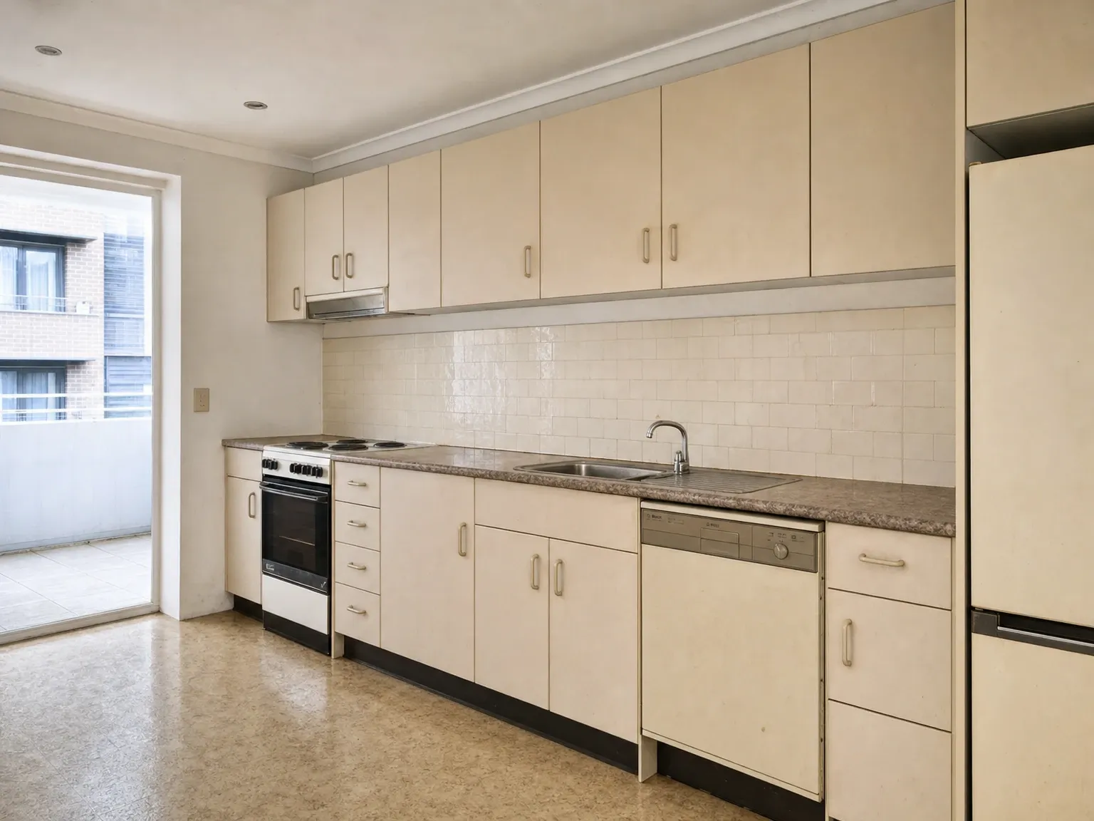 Dated apartment kitchen before an IKEA METOD renovation